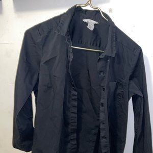 Black medium long sleeve button down dress shirt